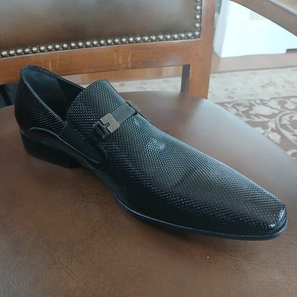 Sharp black embossed leather and patent leather formal mens shoes. - Picture 7 of 7